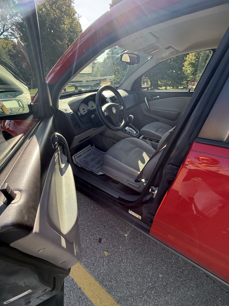 Photo 13 of this SATURN VUE