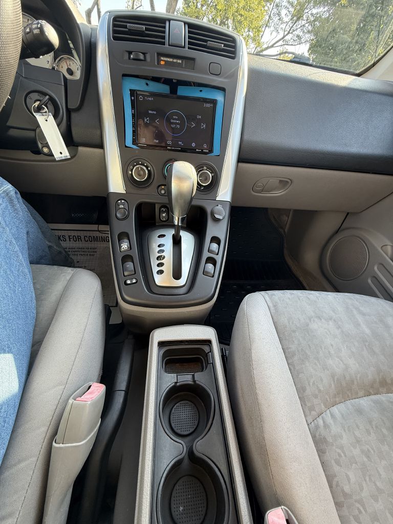 Photo 14 of this SATURN VUE