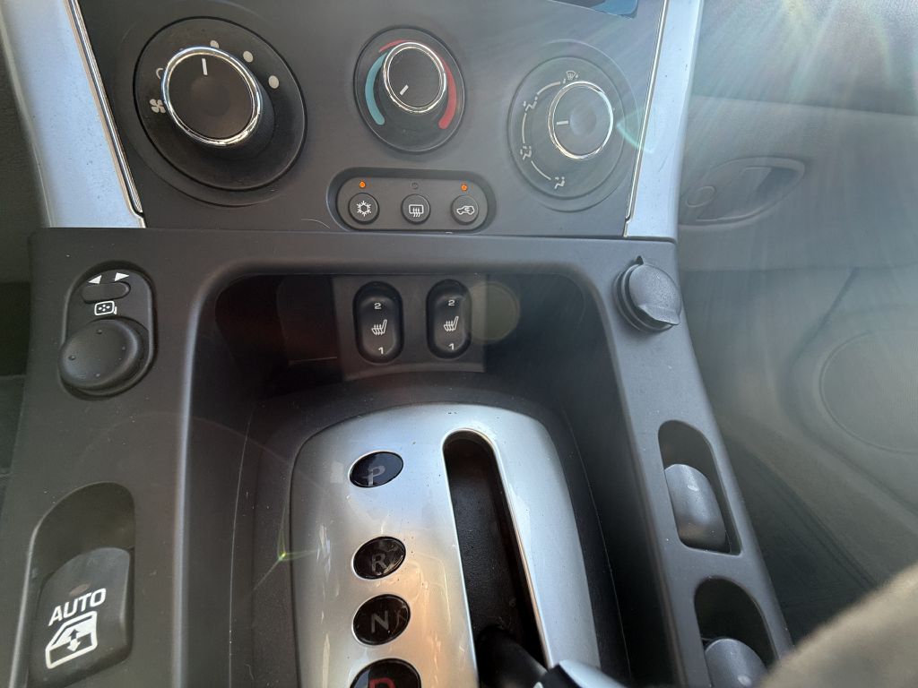 Photo 15 of this SATURN VUE