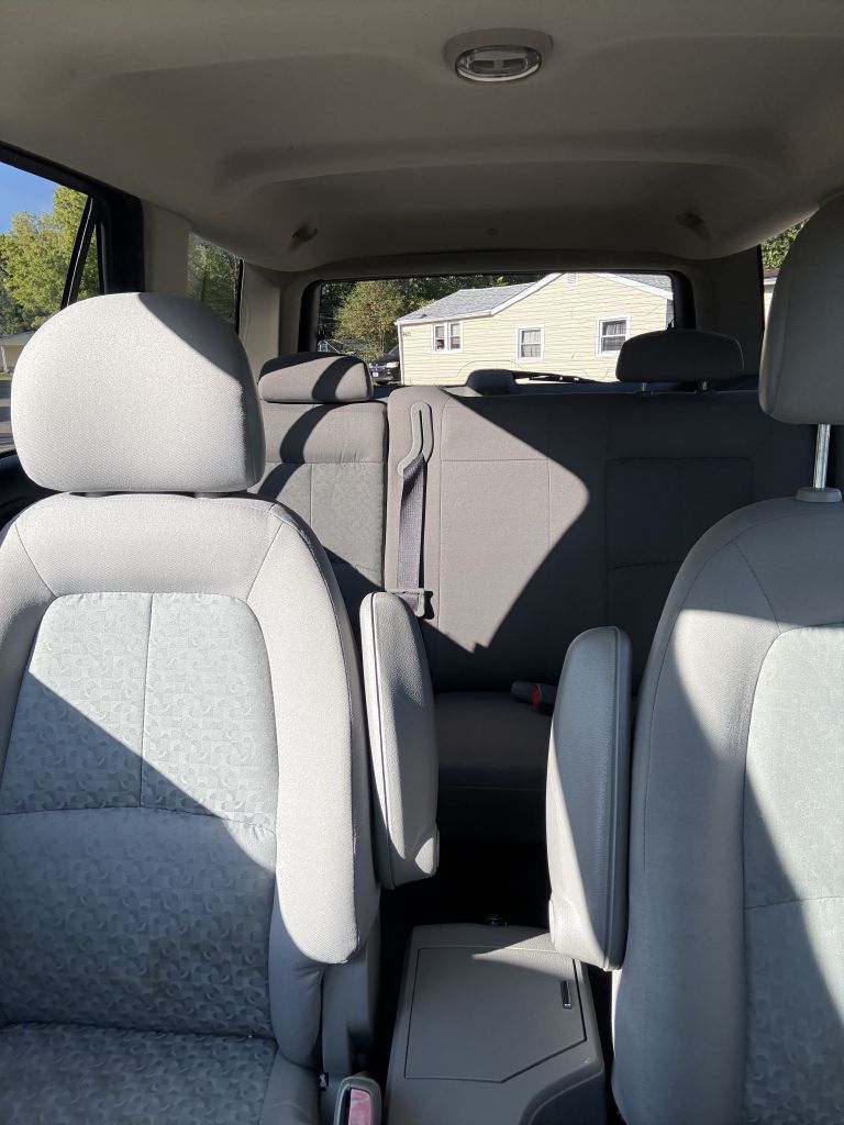 Photo 17 of this SATURN VUE