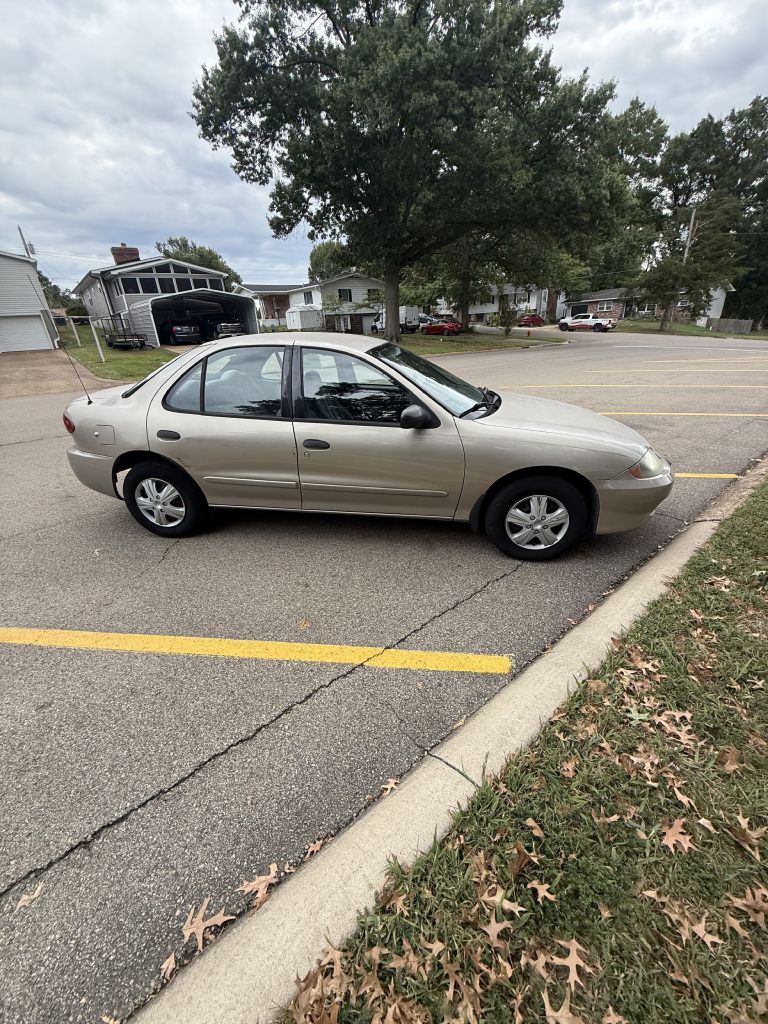 Photo 4 of this CHEVROLET CAVALIER