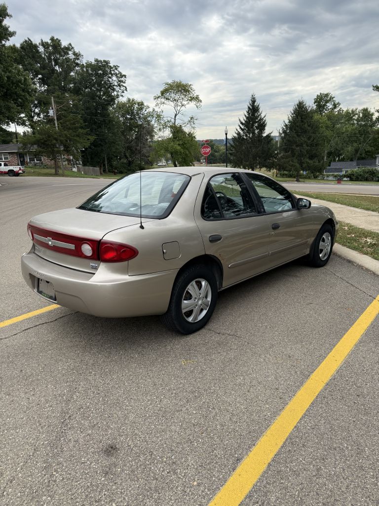 Photo 5 of this CHEVROLET CAVALIER