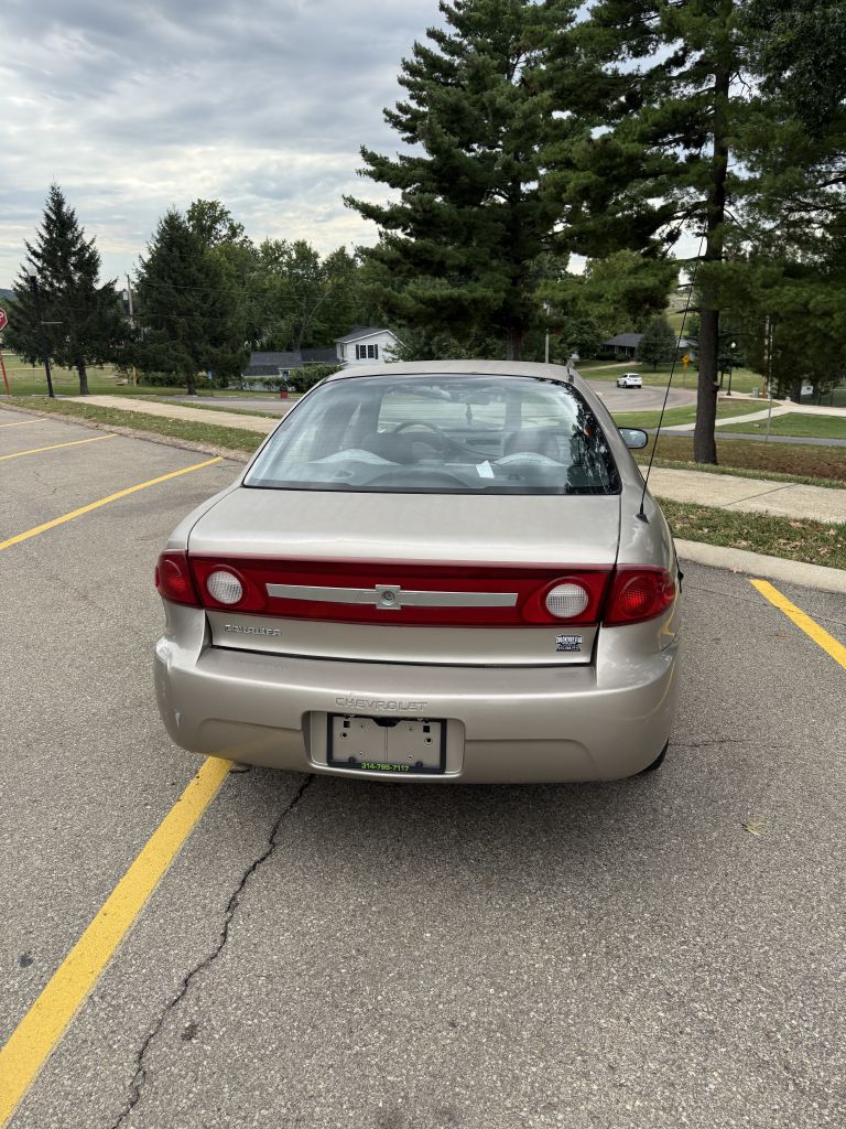 Photo 6 of this CHEVROLET CAVALIER