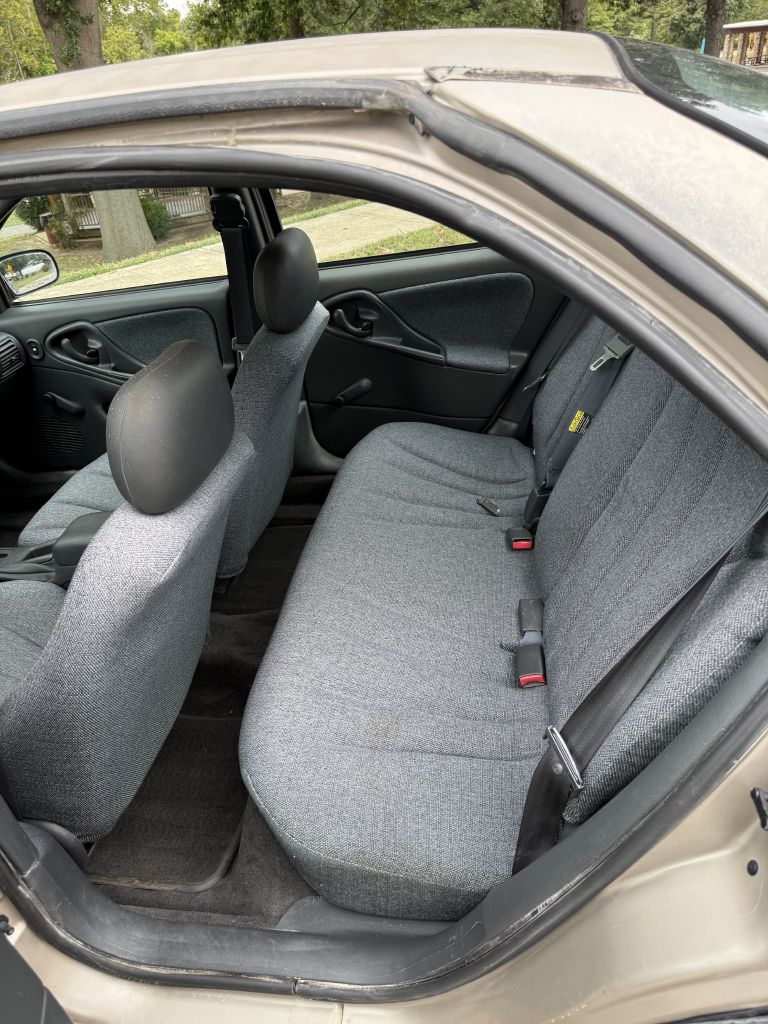 Photo 12 of this CHEVROLET CAVALIER