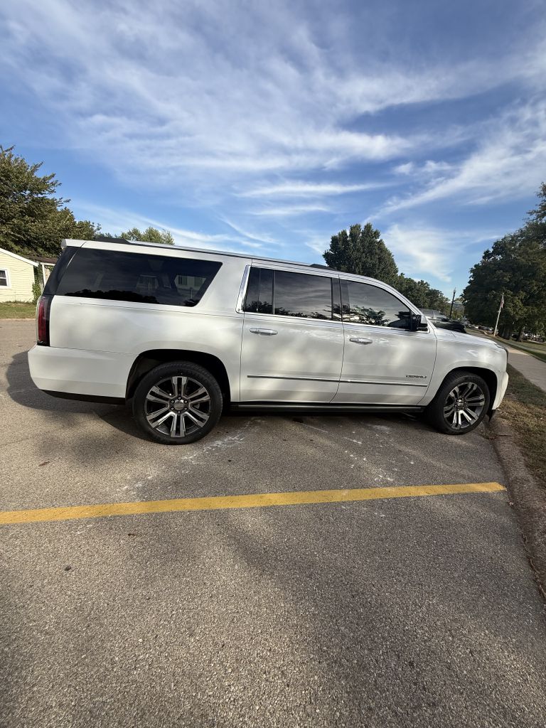 Photo 6 of this GMC YUKON XL