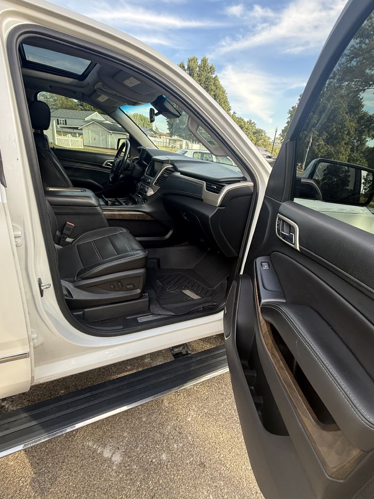 Photo 9 of this GMC YUKON XL