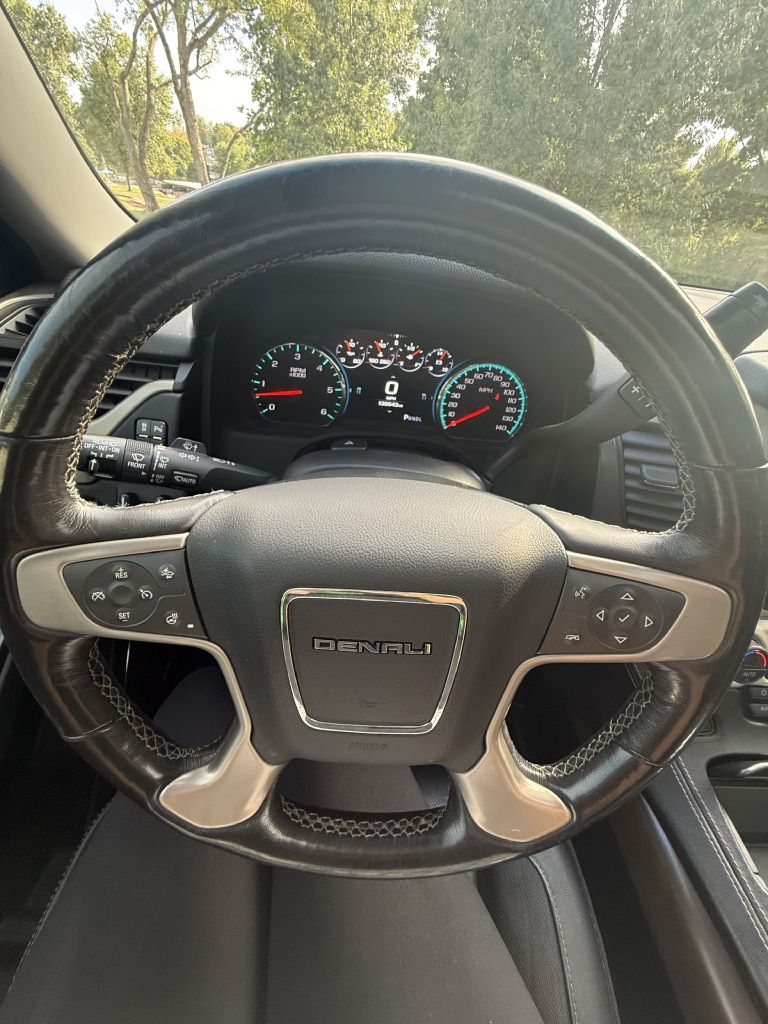 Photo 19 of this GMC YUKON XL