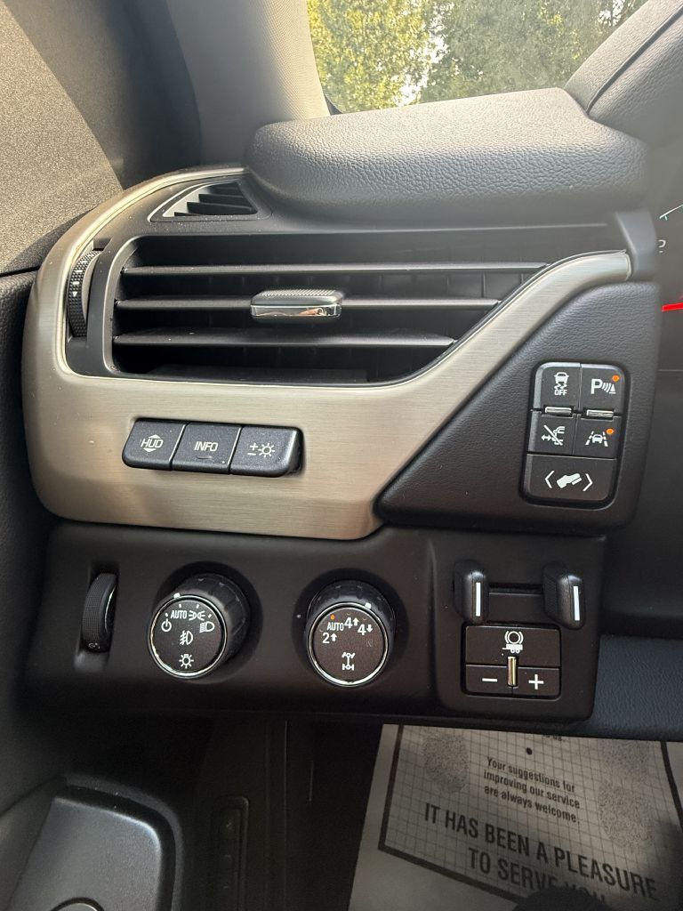 Photo 20 of this GMC YUKON XL