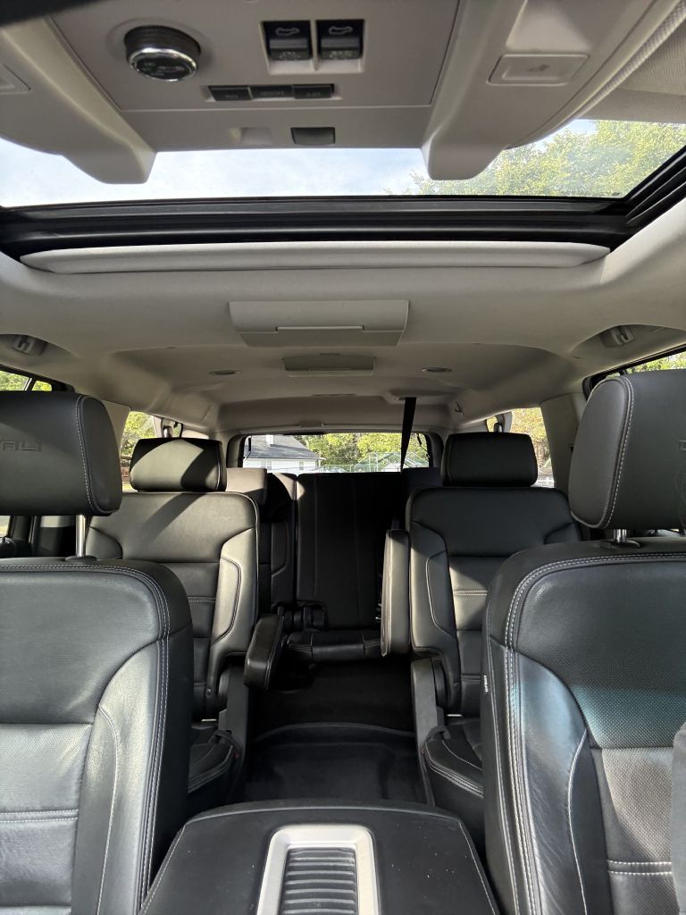 Photo 21 of this GMC YUKON XL