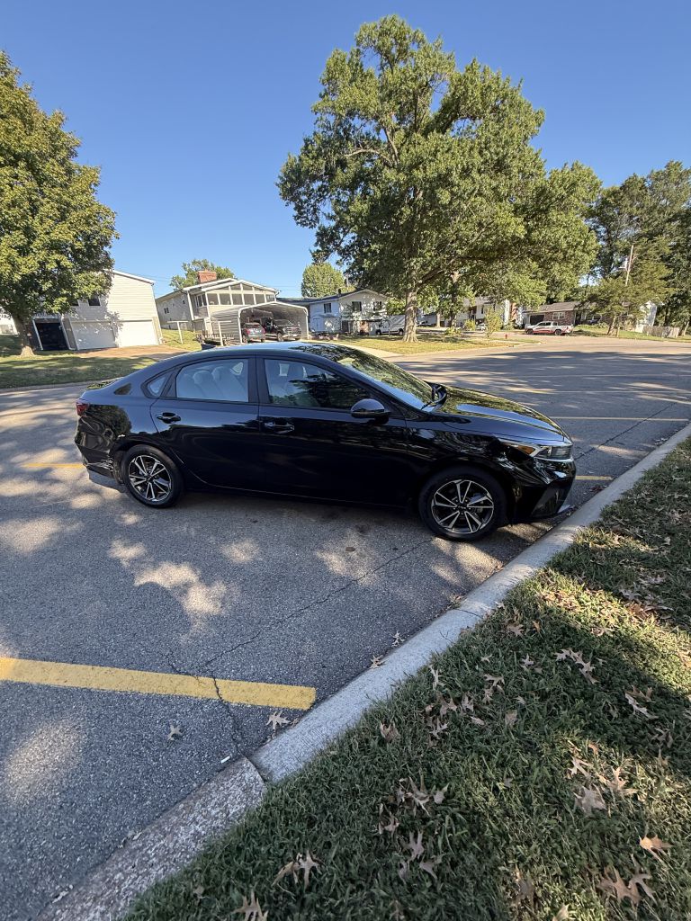 Photo 4 of this KIA FORTE