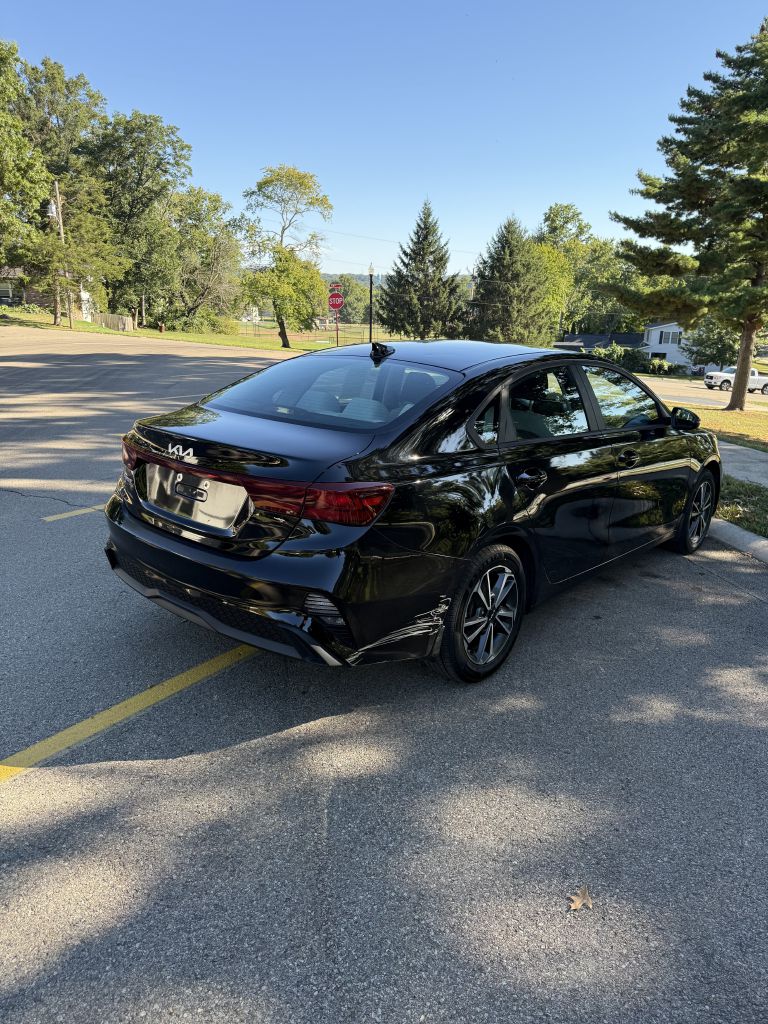Photo 5 of this KIA FORTE