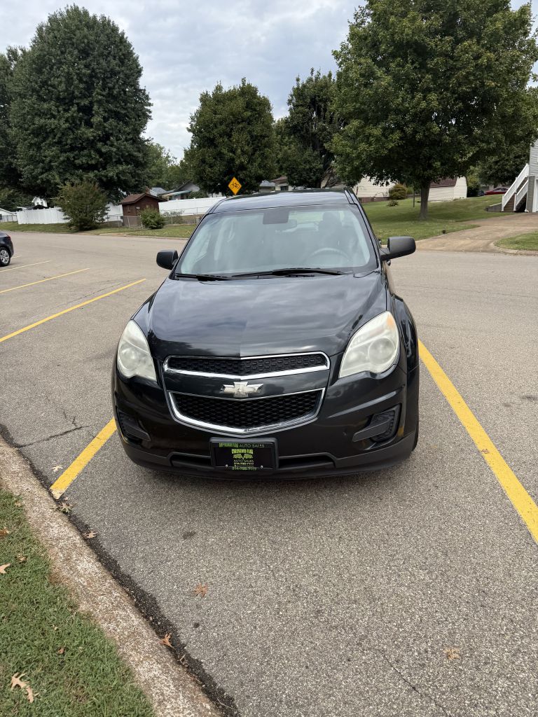 Photo 2 of this CHEVROLET EQUINOX