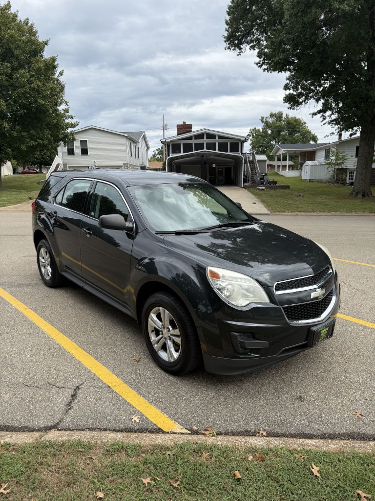 Photo 3 of this CHEVROLET EQUINOX