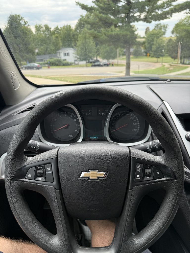 Photo 20 of this CHEVROLET EQUINOX