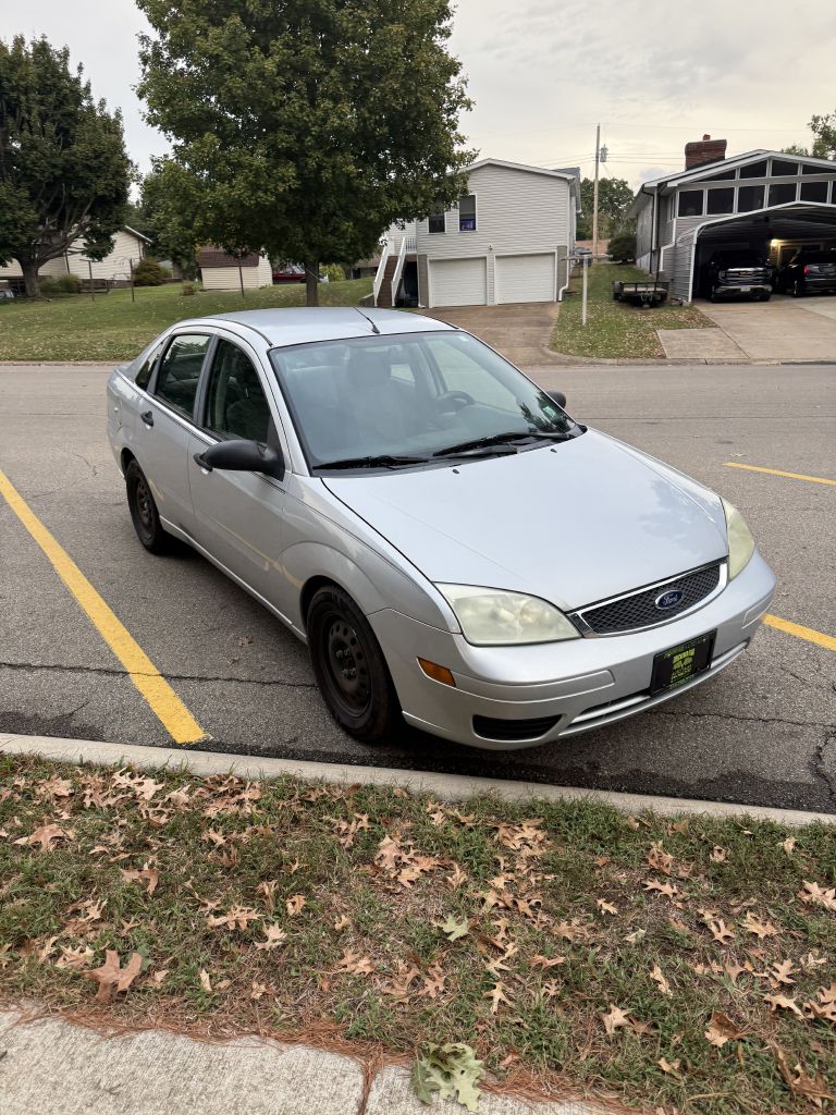 Photo 3 of this FORD FOCUS