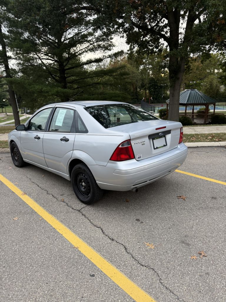 Photo 7 of this FORD FOCUS