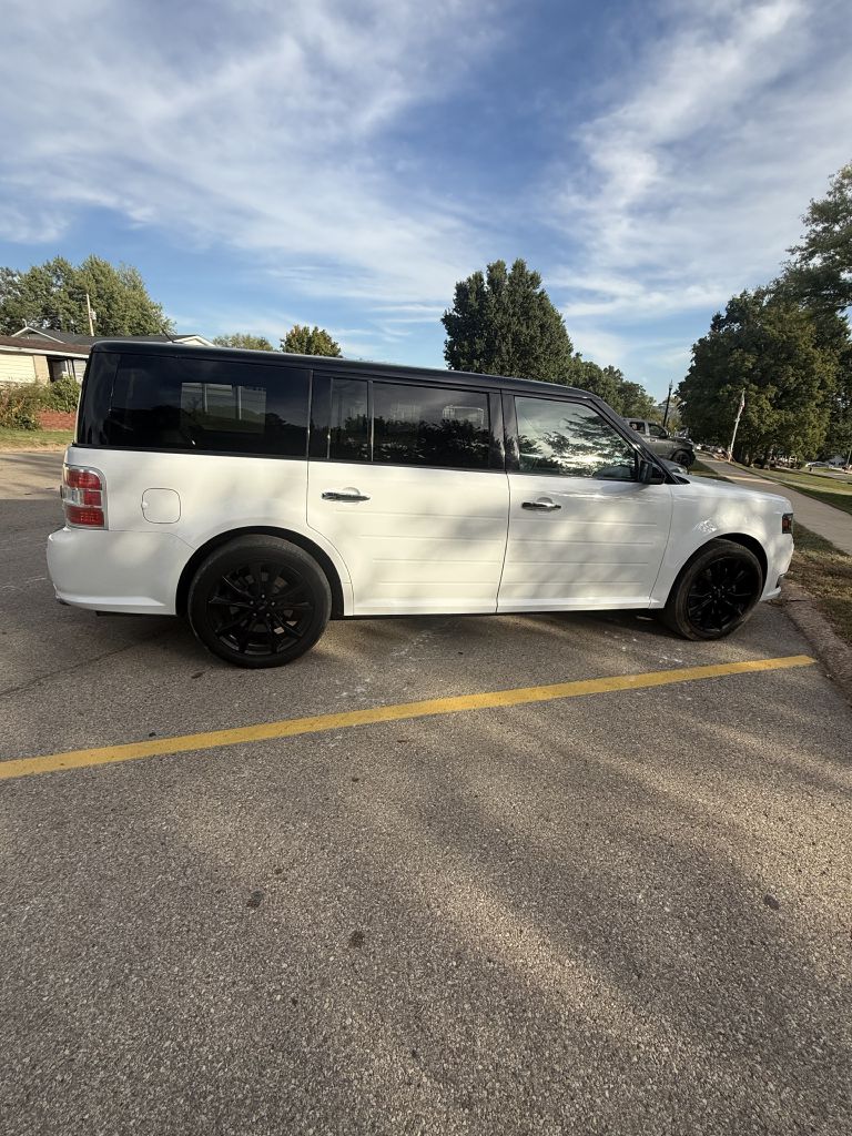 Photo 6 of this FORD FLEX