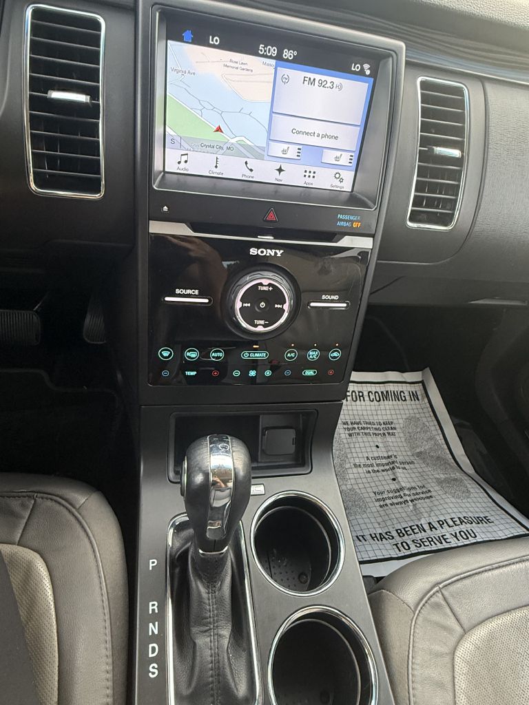 Photo 16 of this FORD FLEX