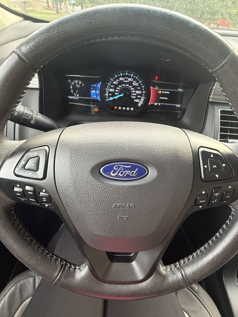 Photo 17 of this FORD FLEX