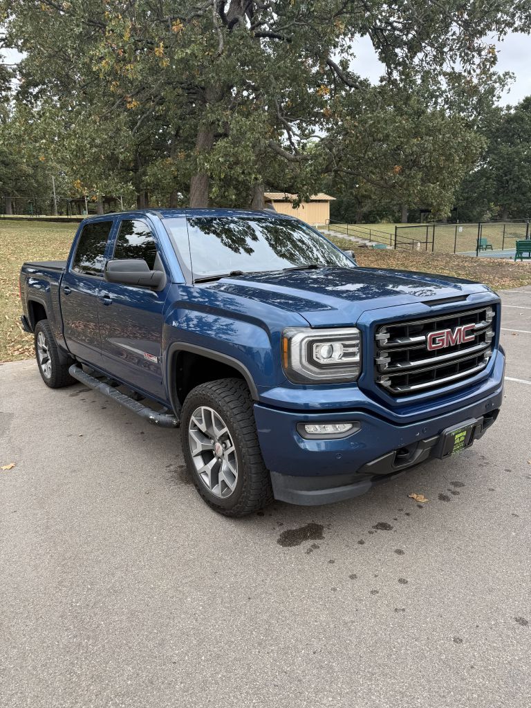 Photo 3 of this GMC SIERRA