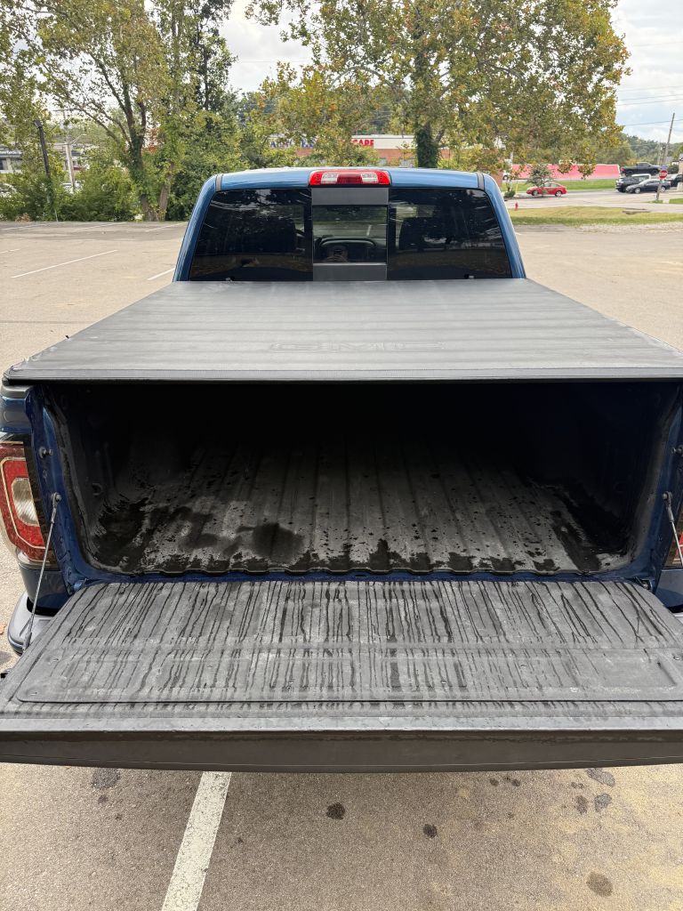 Photo 8 of this GMC SIERRA