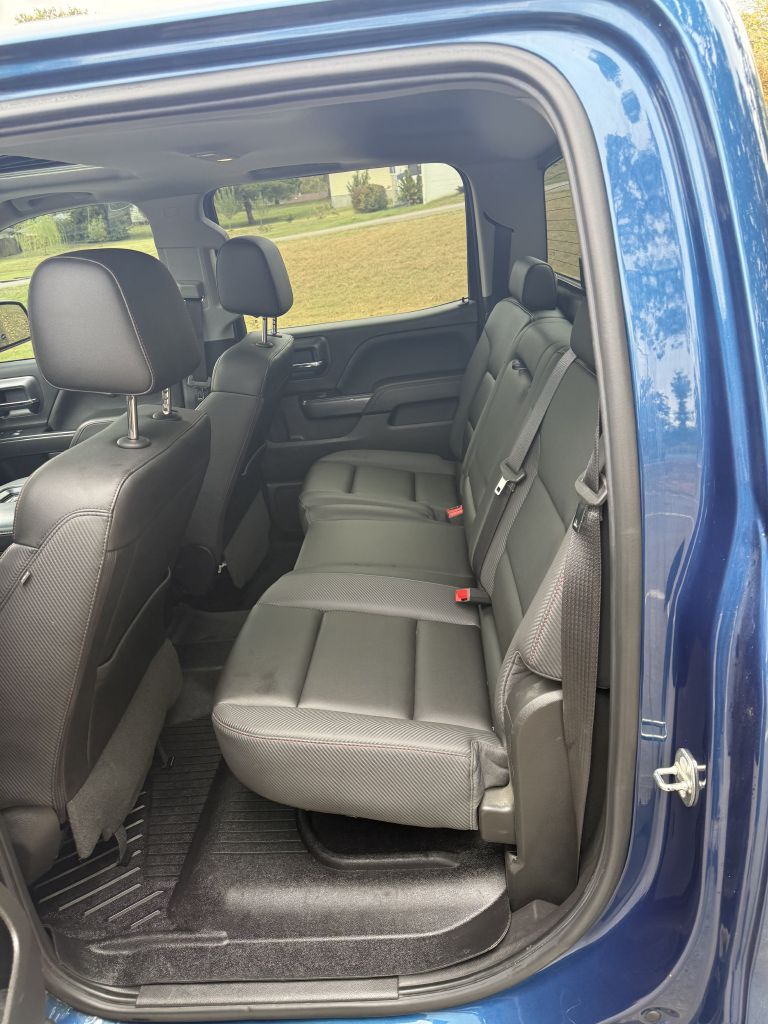Photo 12 of this GMC SIERRA