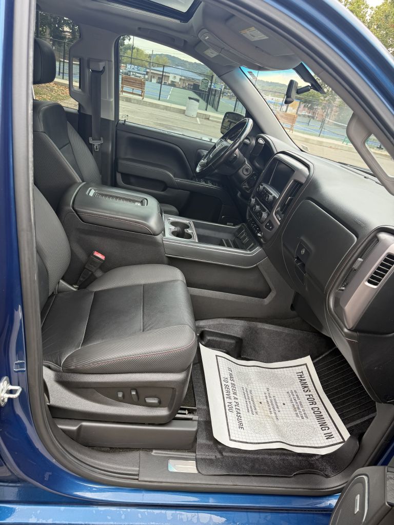 Photo 16 of this GMC SIERRA