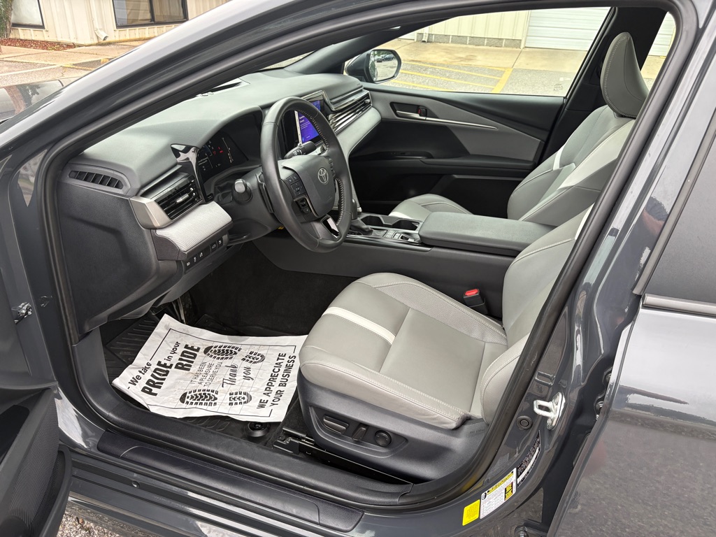 Photo 6 of this TOYOTA CAMRY