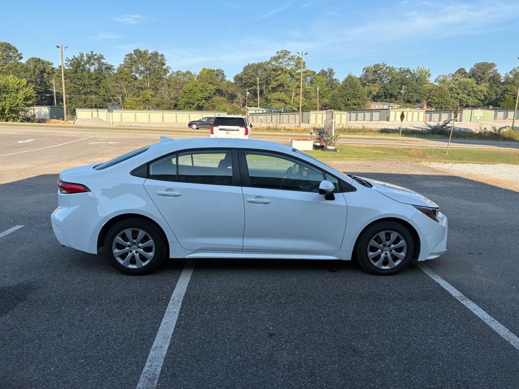 Photo 2 of this TOYOTA COROLLA