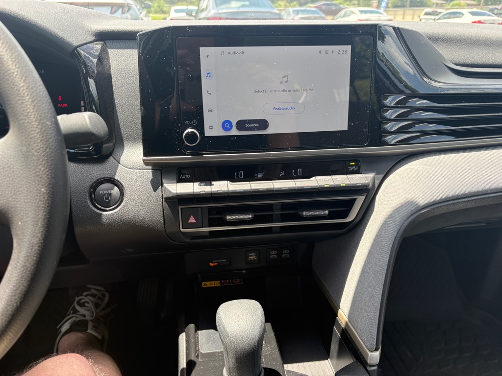 Photo 8 of this TOYOTA CAMRY