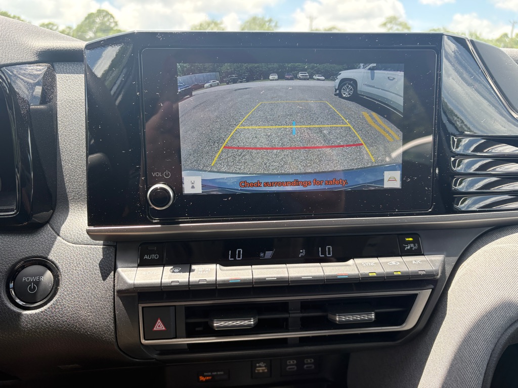 Photo 9 of this TOYOTA CAMRY
