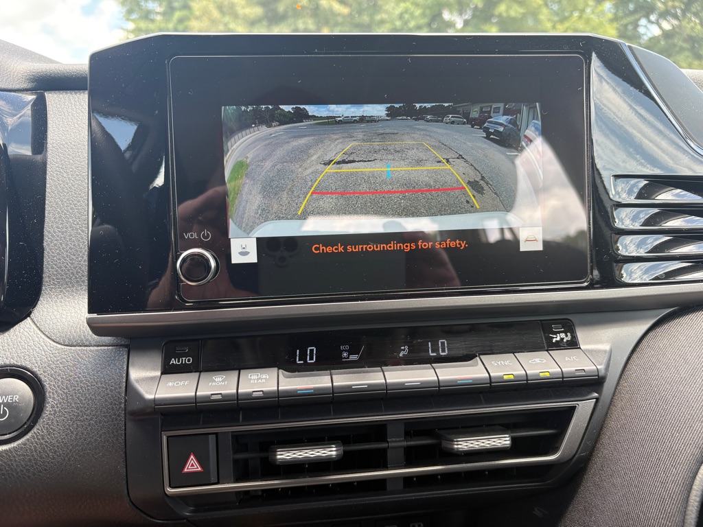 Photo 10 of this TOYOTA CAMRY