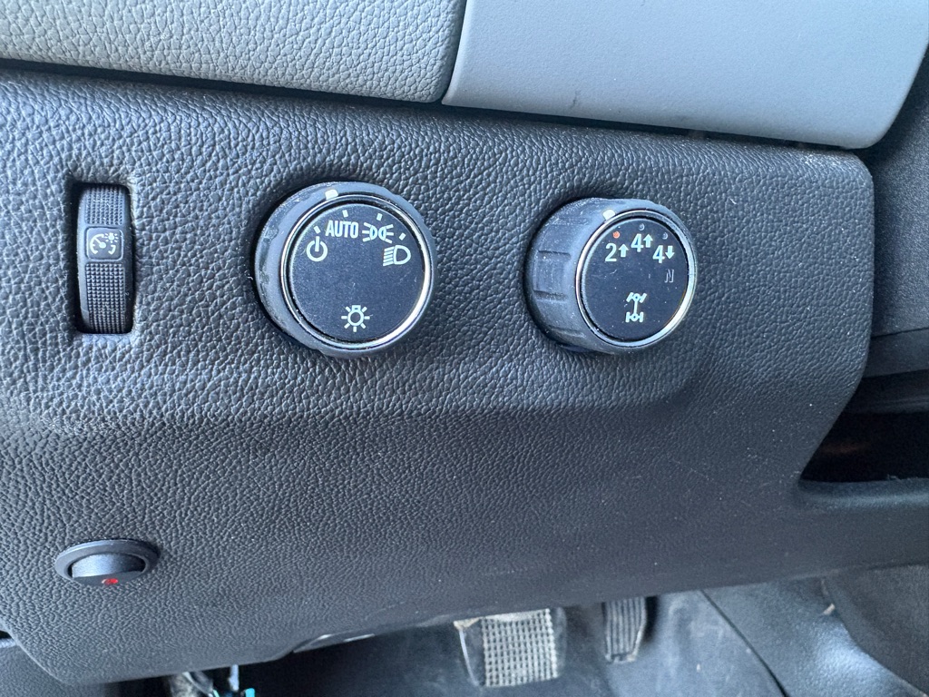 Photo 7 of this CHEVROLET COLORADO