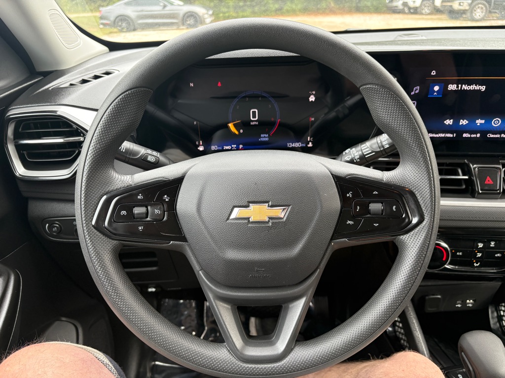 Photo 8 of this CHEVROLET TRAILBLAZER
