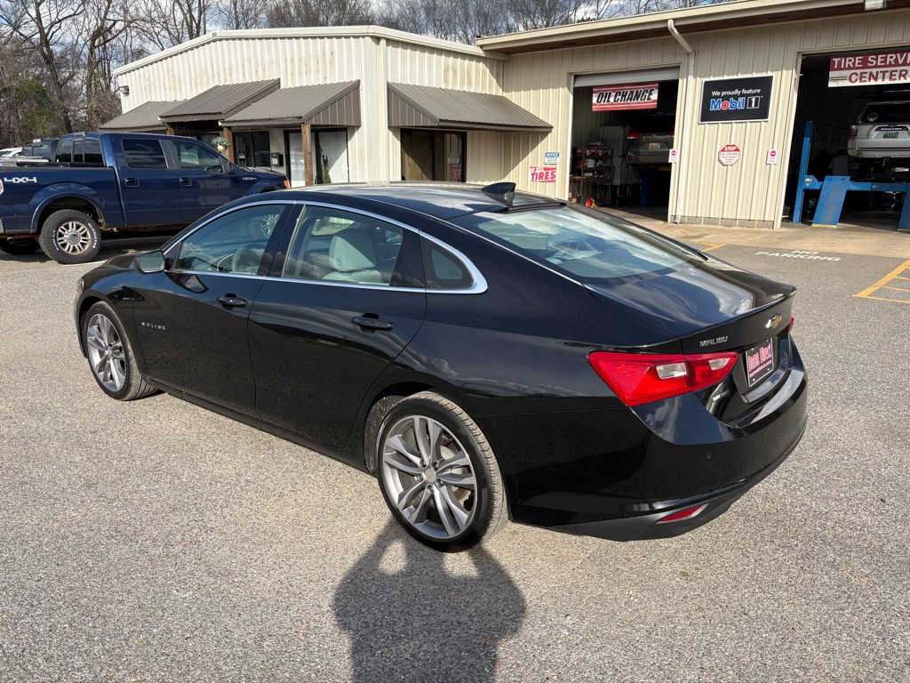 Photo 3 of this CHEVROLET MALIBU