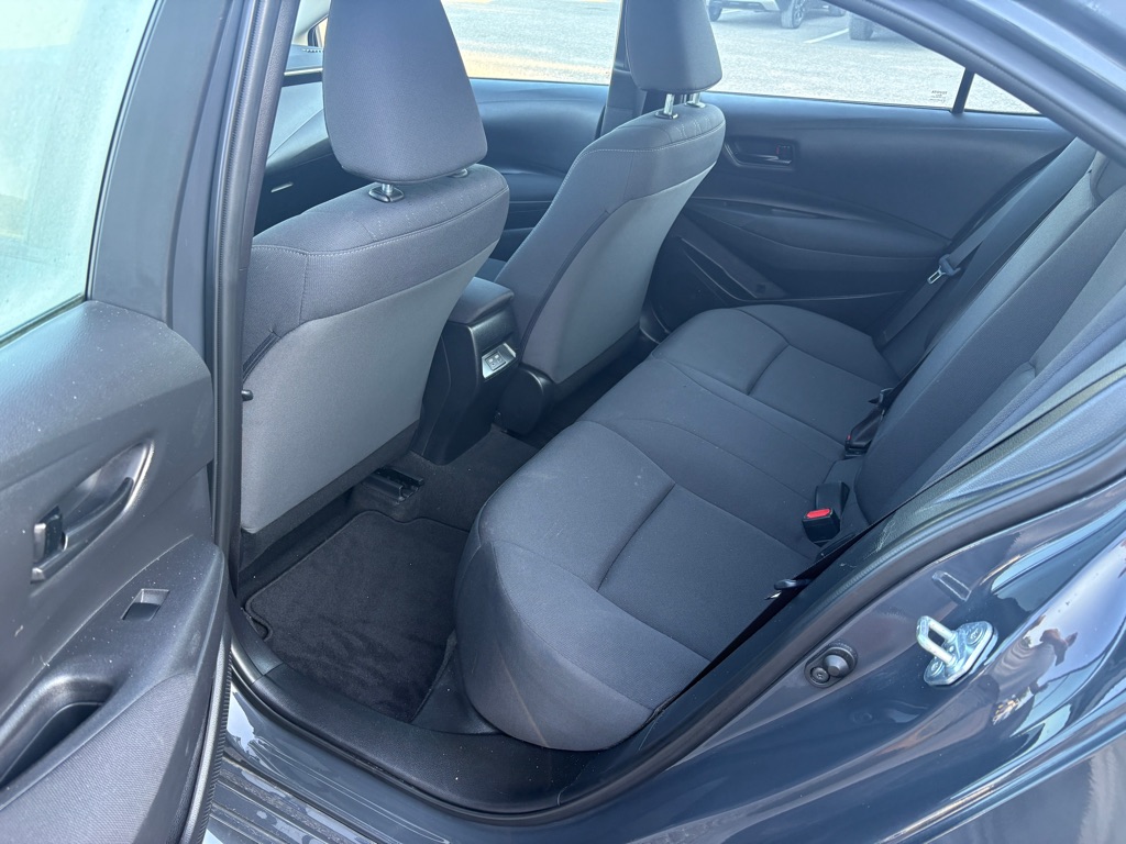 Photo 4 of this TOYOTA COROLLA