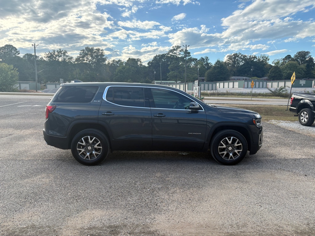 Photo 2 of this GMC ACADIA