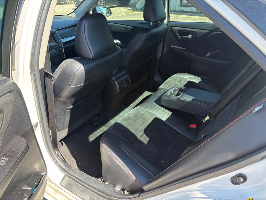 Photo 6 of this TOYOTA CAMRY