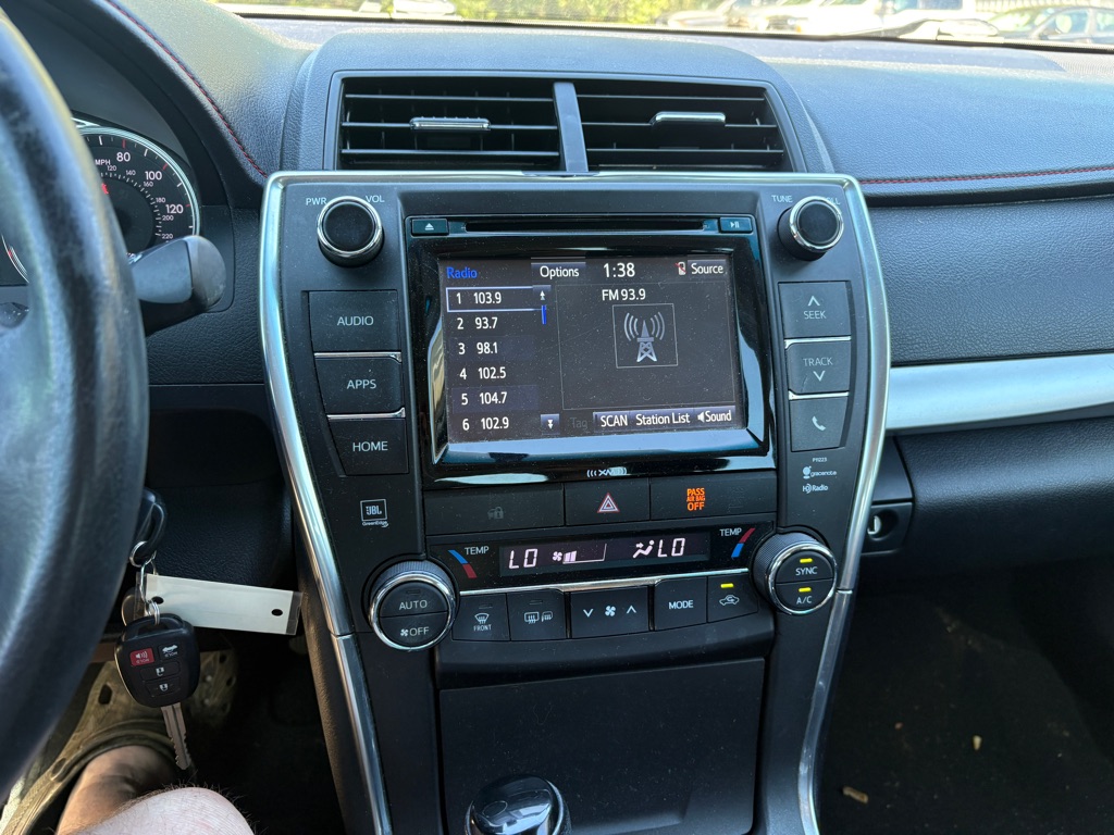Photo 10 of this TOYOTA CAMRY
