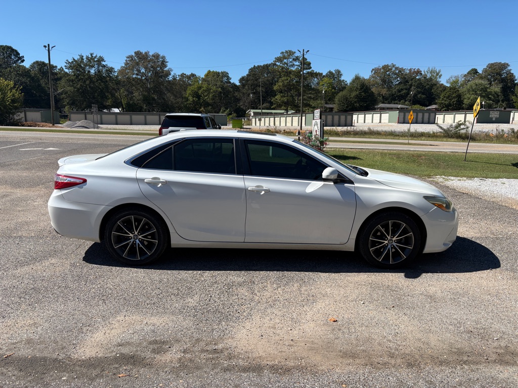 Photo 2 of this TOYOTA CAMRY