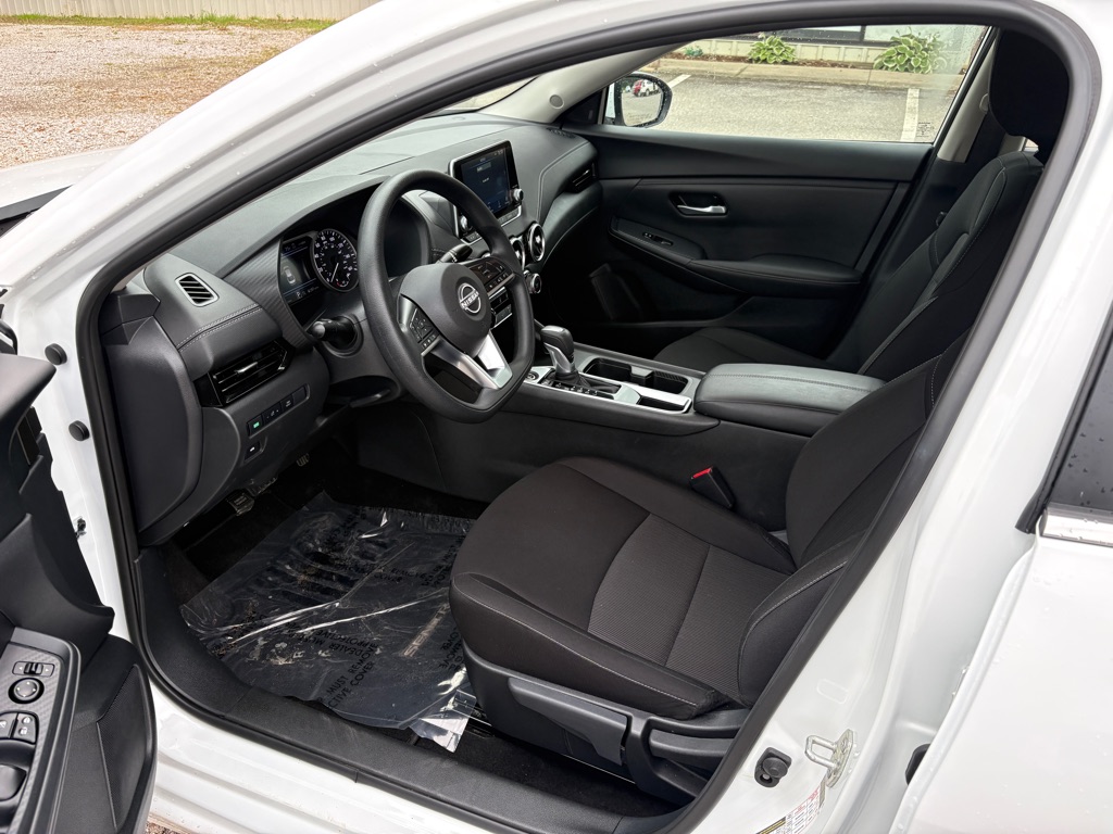 Photo 5 of this NISSAN SENTRA