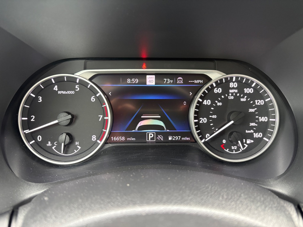 Photo 7 of this NISSAN SENTRA