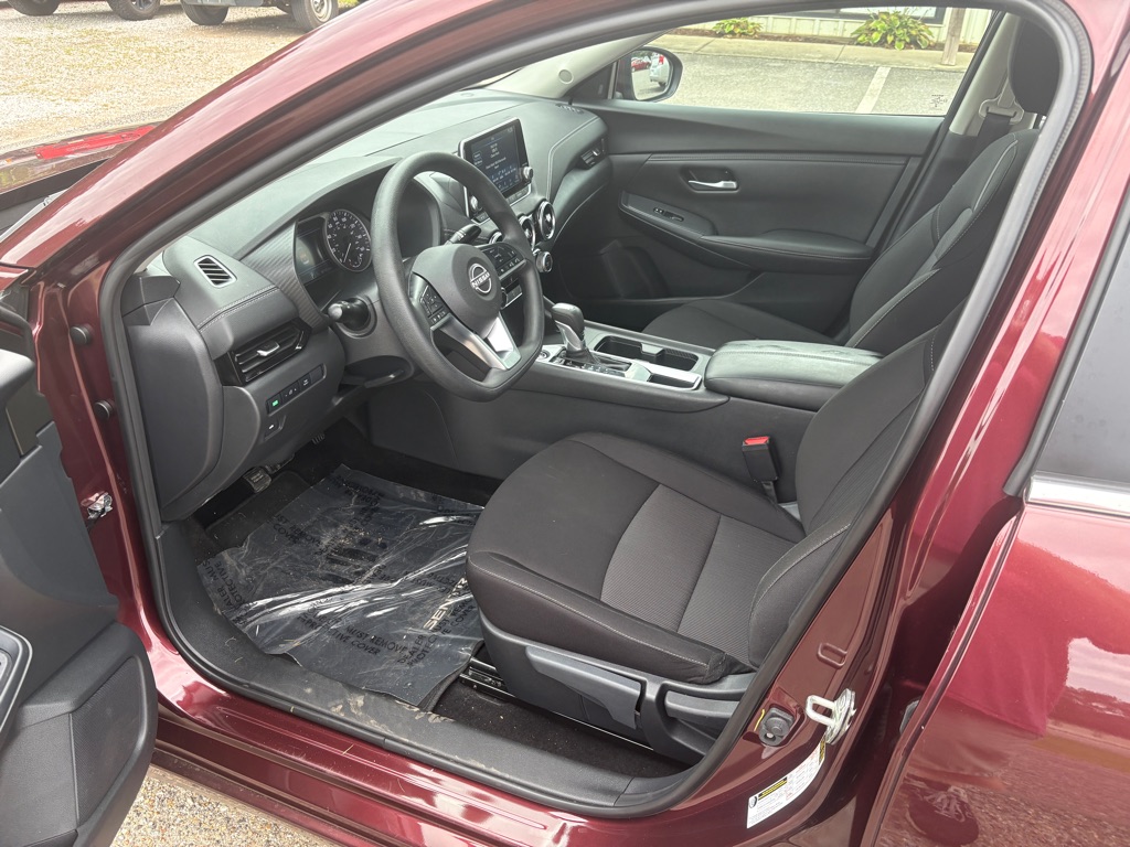 Photo 5 of this NISSAN SENTRA