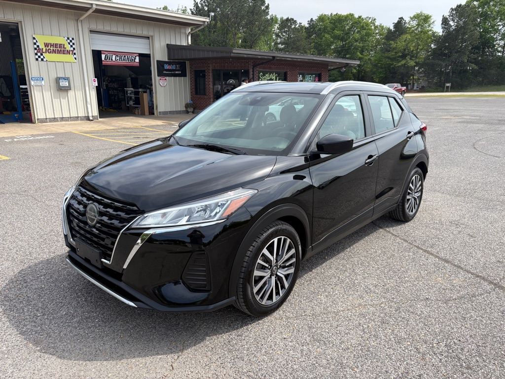 Black 2021 Nissan Kicks SV FWD SUV / Crossover Front-Wheel Drive Automatic