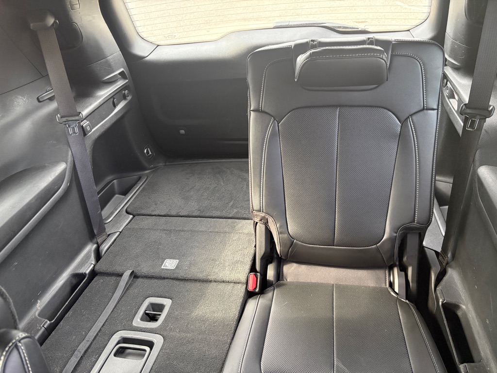 Photo 6 of this JEEP GRAND CHEROKEE