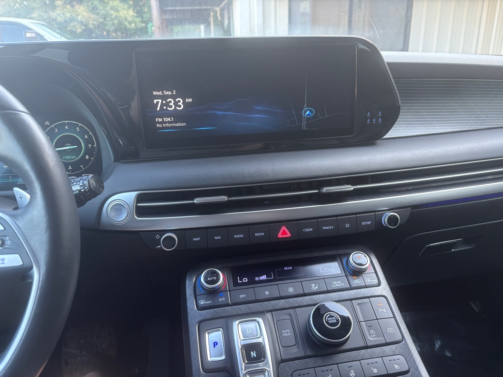 Photo 10 of this HYUNDAI PALISADE