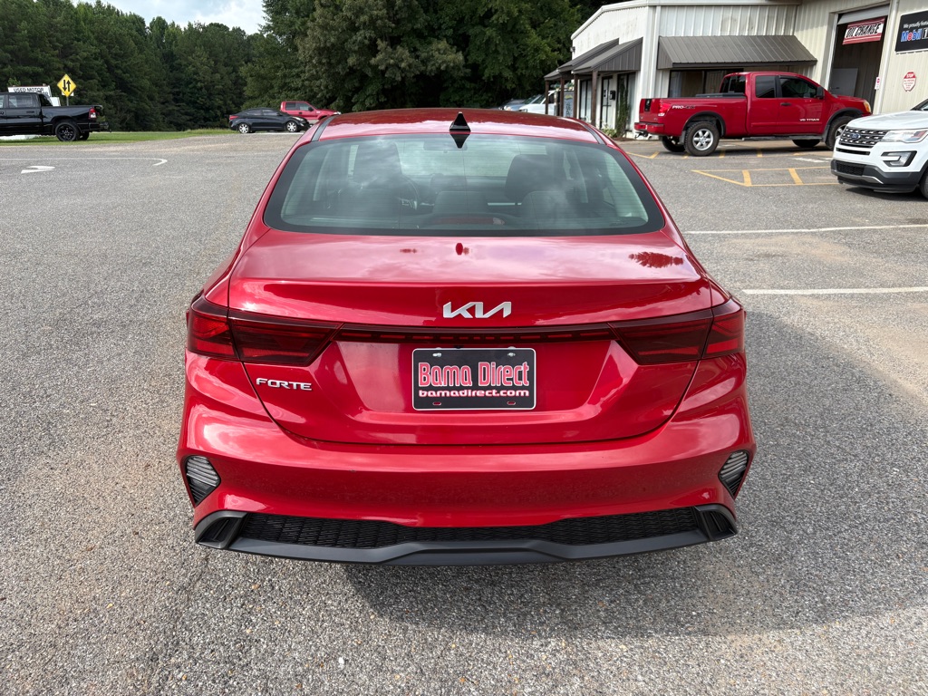 Photo 3 of this KIA FORTE
