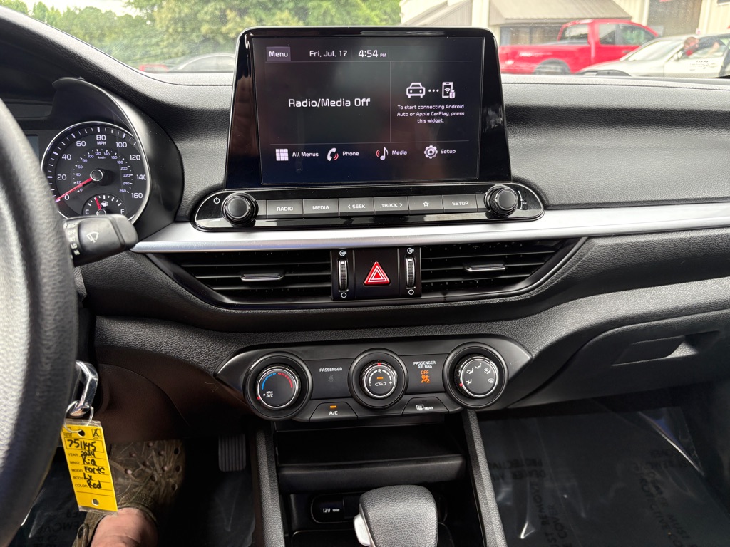 Photo 9 of this KIA FORTE