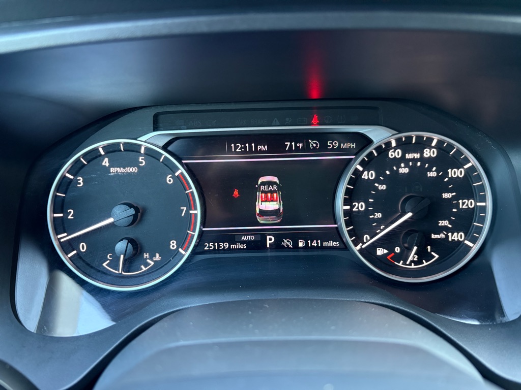Photo 9 of this NISSAN ROGUE
