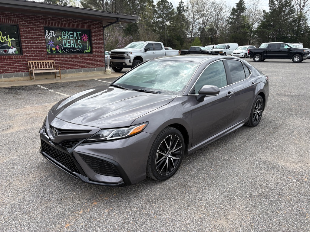 2024 Toyota Camry SE FWD